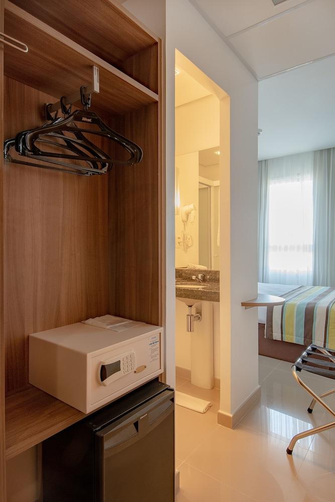 Express Vieiralves Hotel Manaus Buitenkant foto