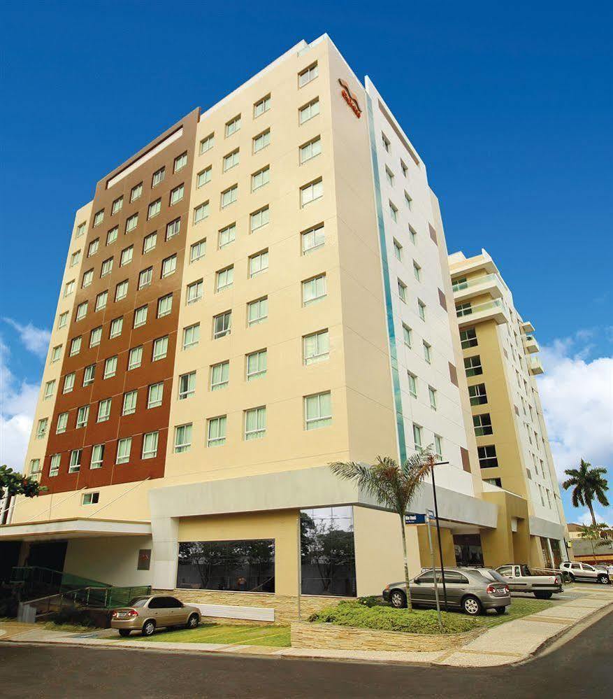 Express Vieiralves Hotel Manaus Buitenkant foto
